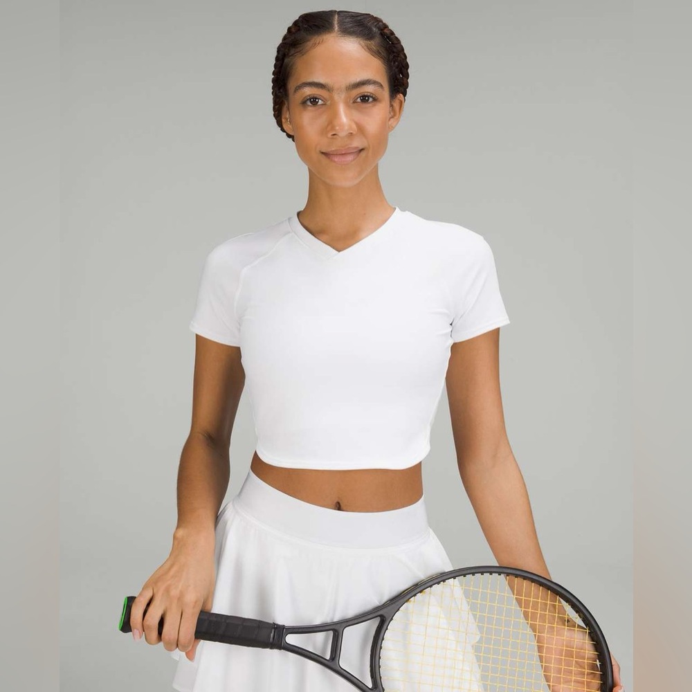 Lululemon nulux cropped tennis short sleeve shirt